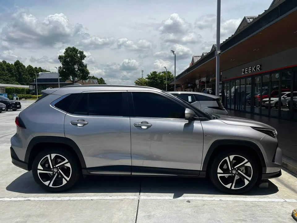 2024 Toyota Yaris Cross AC200 2