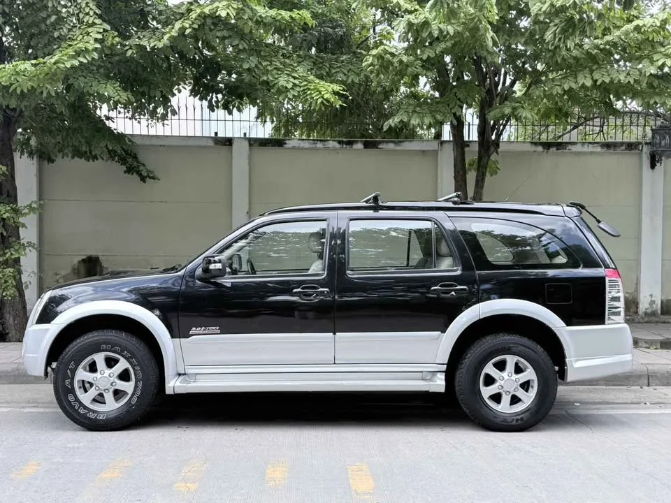 2007 Isuzu MU-7 3