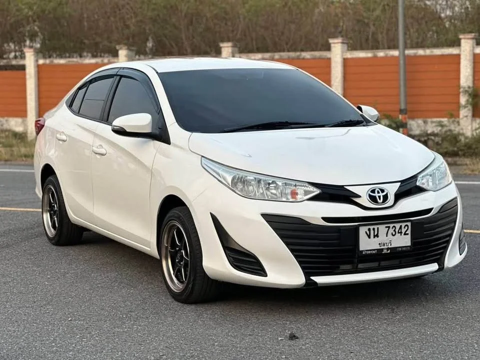 2018 Toyota Yaris ATIV III 3