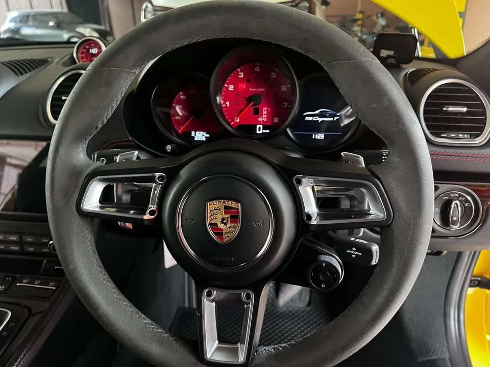 2022 Porsche 718 Boxster and Cayman IV 3