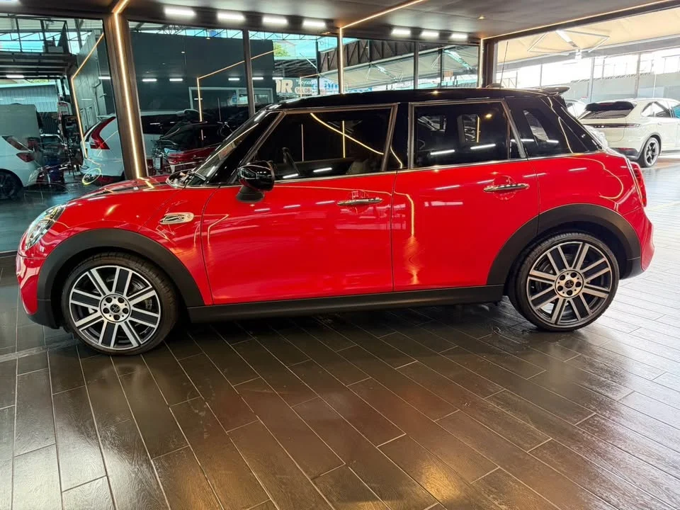 2020 Mini Hatch  III 2