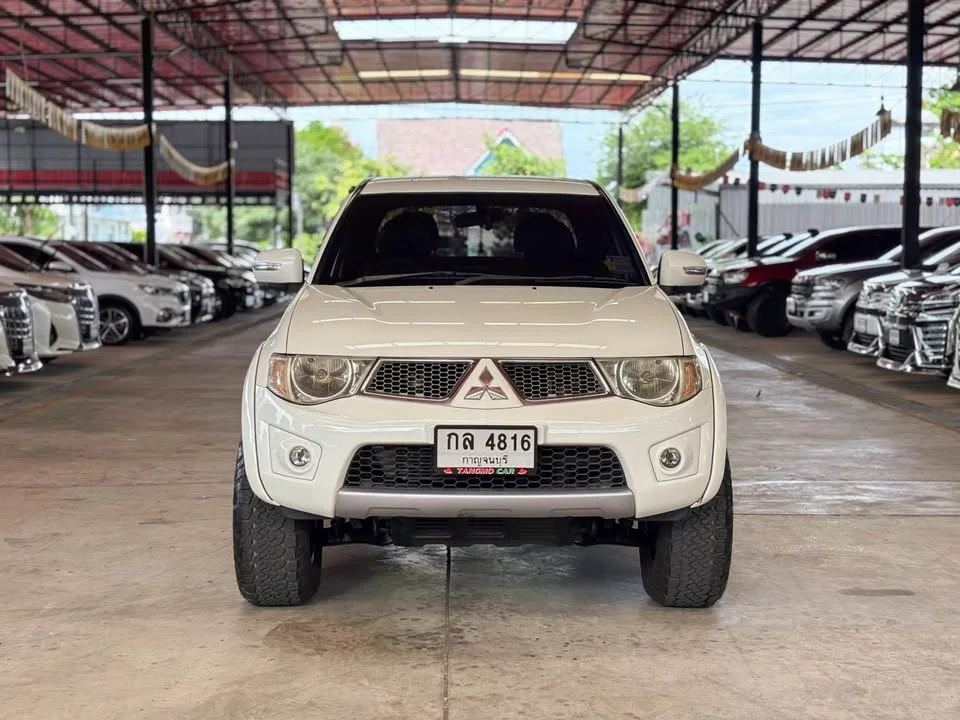 2011 Mitsubishi Triton IV 3
