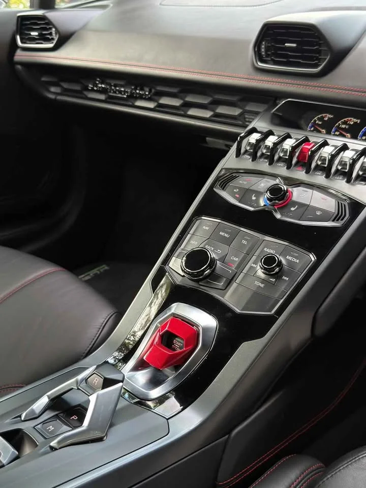 2016 Lamborghini Huracan 2