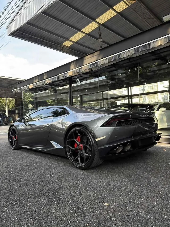 2016 Lamborghini Huracan 3