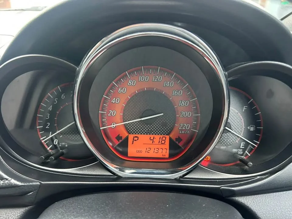 2015 Toyota Yaris III 3