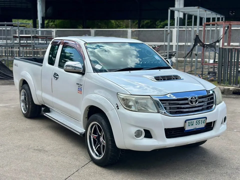 2012 Toyota Hilux VII 3