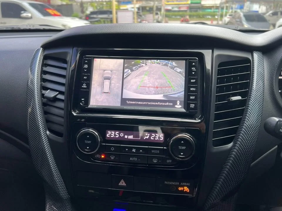 2017 Mitsubishi Pajero Sport III 2