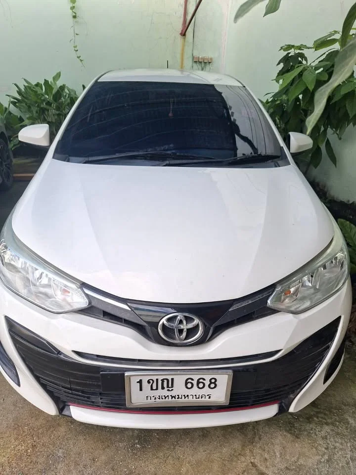 2020 Toyota Yaris ATIV III 2