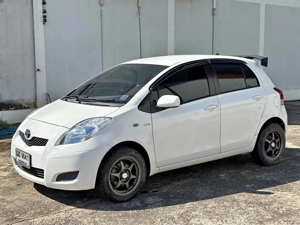 2009 Toyota Yaris II 3