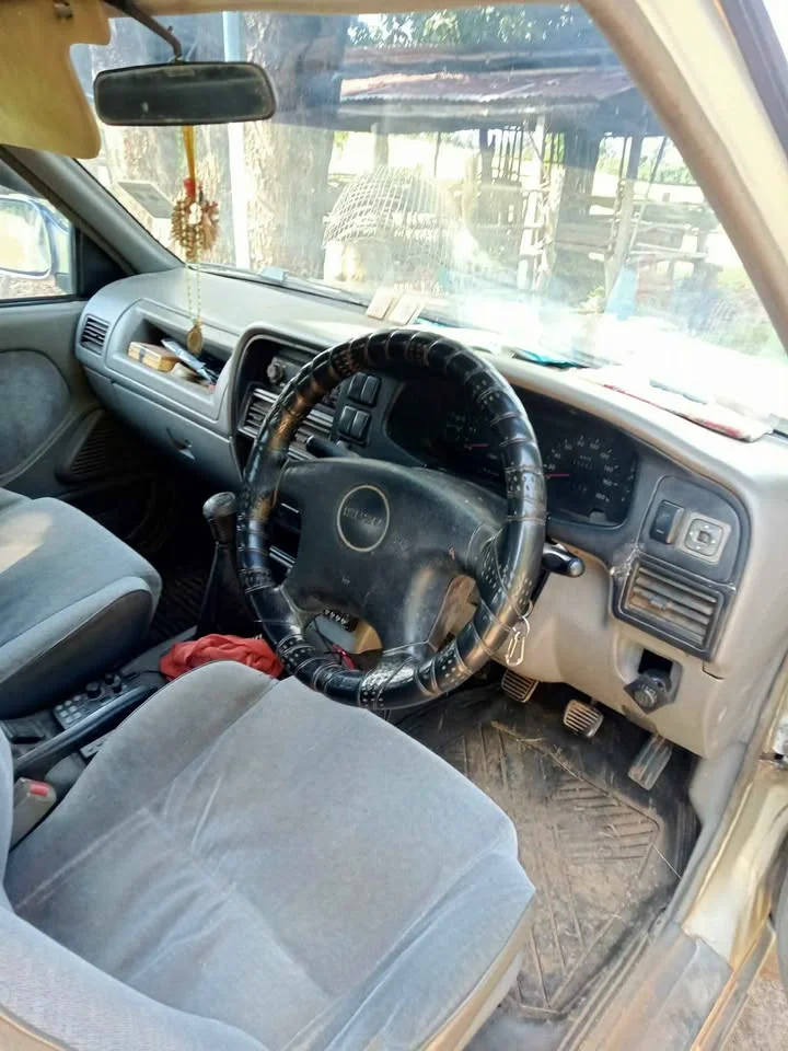 2001 Isuzu Faster Dragon Eyes III 2