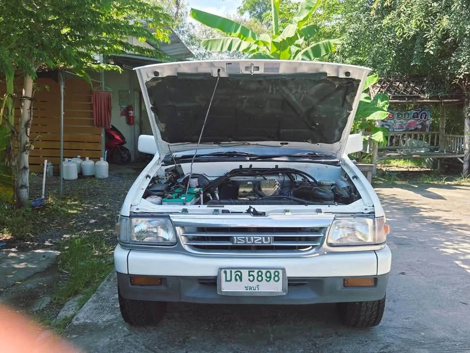 1995 Isuzu TFR III 3