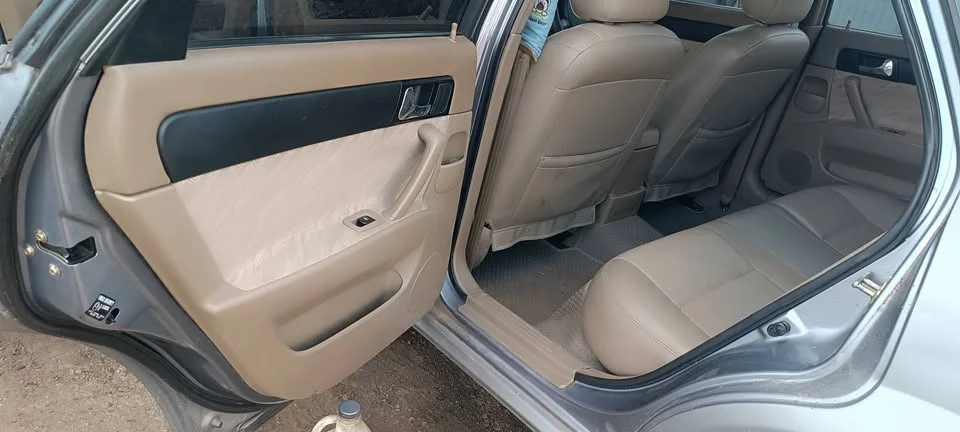 2004 Chevrolet Optra 3