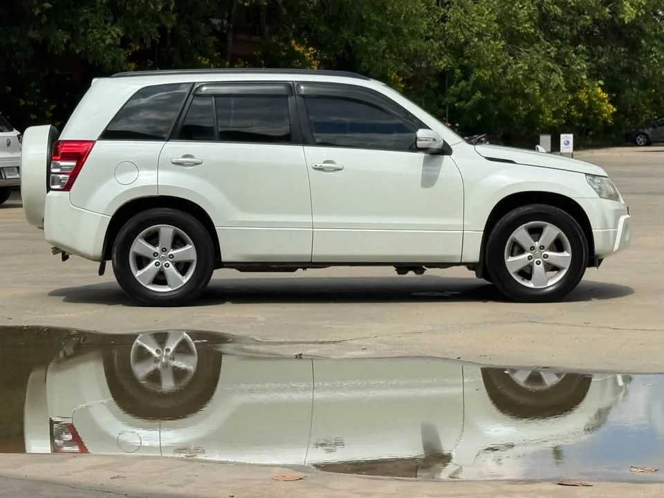 2011 Suzuki Grand Vitara III 3