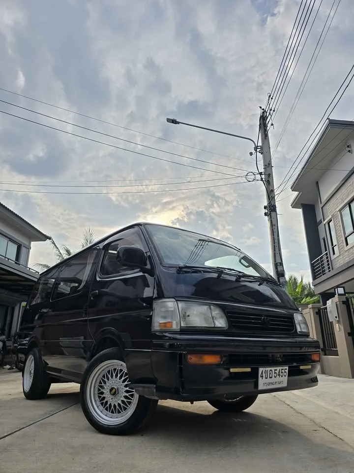 1990 Toyota Commuter IV (H100) 2