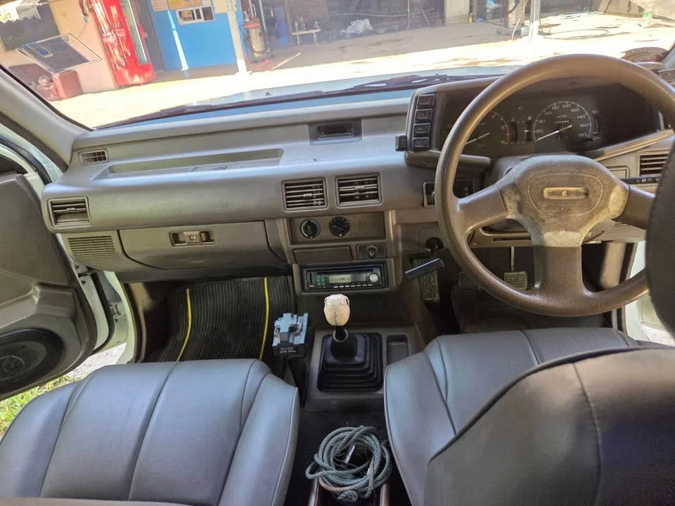 1995 Isuzu TFR III 3
