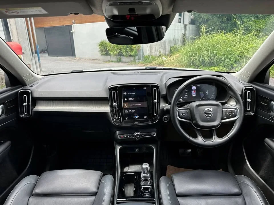 2021 Volvo XC40 3