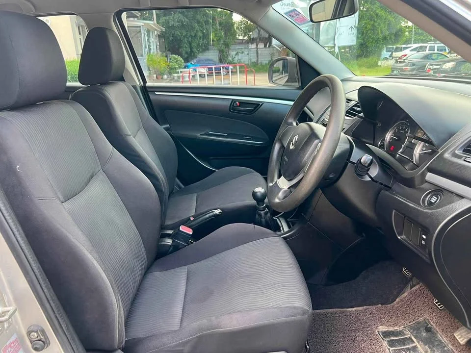 2014 Suzuki Swift II 3