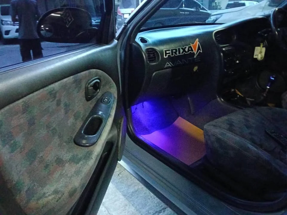 2000 Hyundai Elantra II 3
