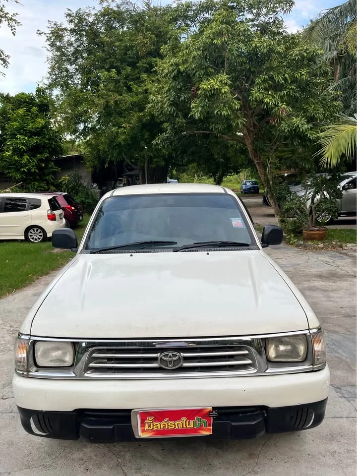2000 Toyota Hilux Tiger VI 2