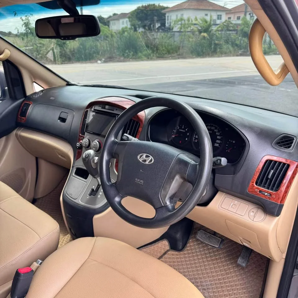 2011 Hyundai H-1 II 2