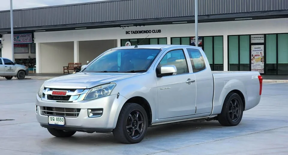 2015 Isuzu D-Max II (RT) 3