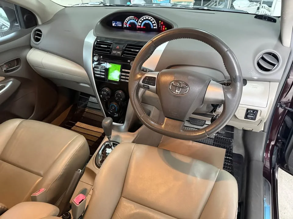 2010 Toyota Vios II 3