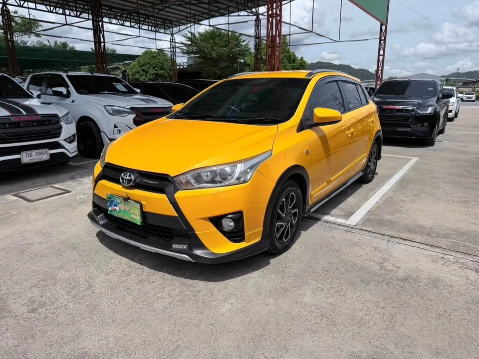 2017 Toyota Yaris III 3