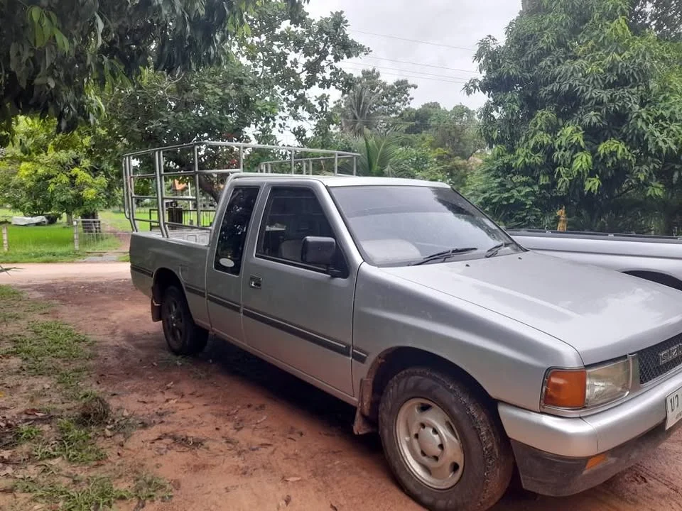 2006 Isuzu TFR III 3