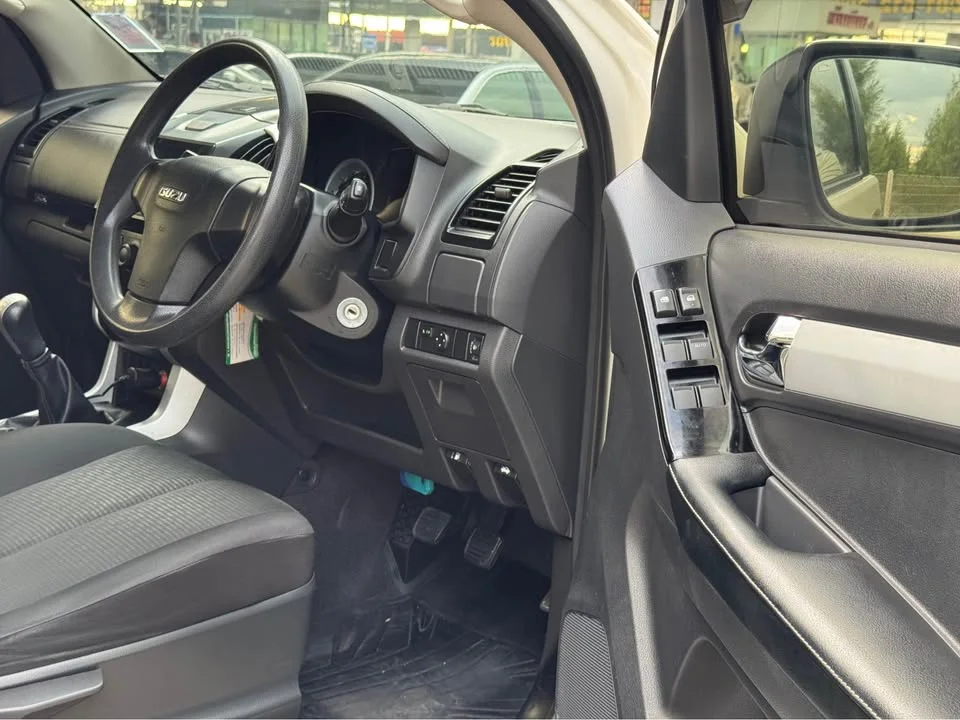 2017 Isuzu D-Max II (RT) 3