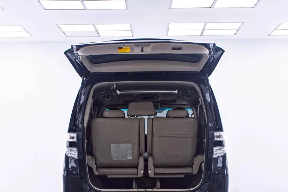 2010 Toyota Alphard, Vellfire II (AH20) 3