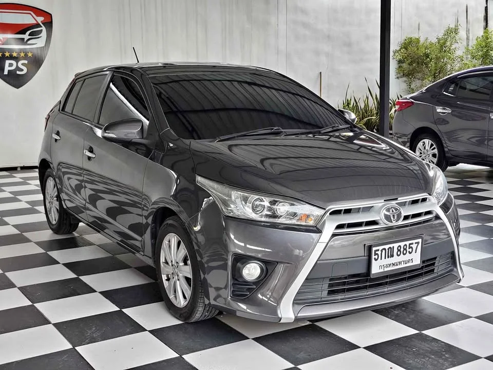 2015 Toyota Yaris III 3
