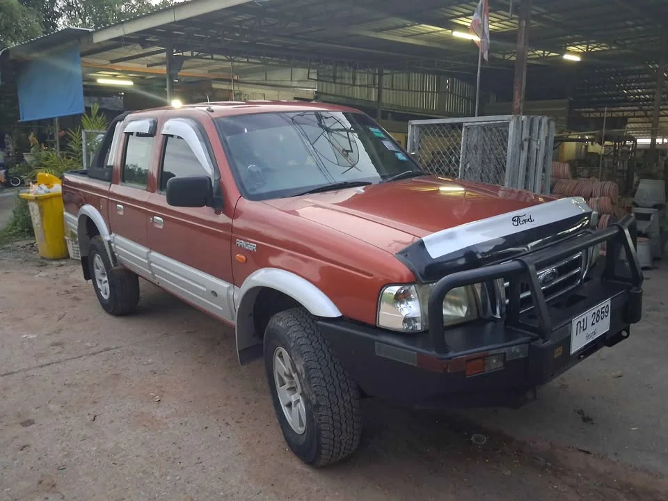 2003 Mazda 2500 Fighter V 2