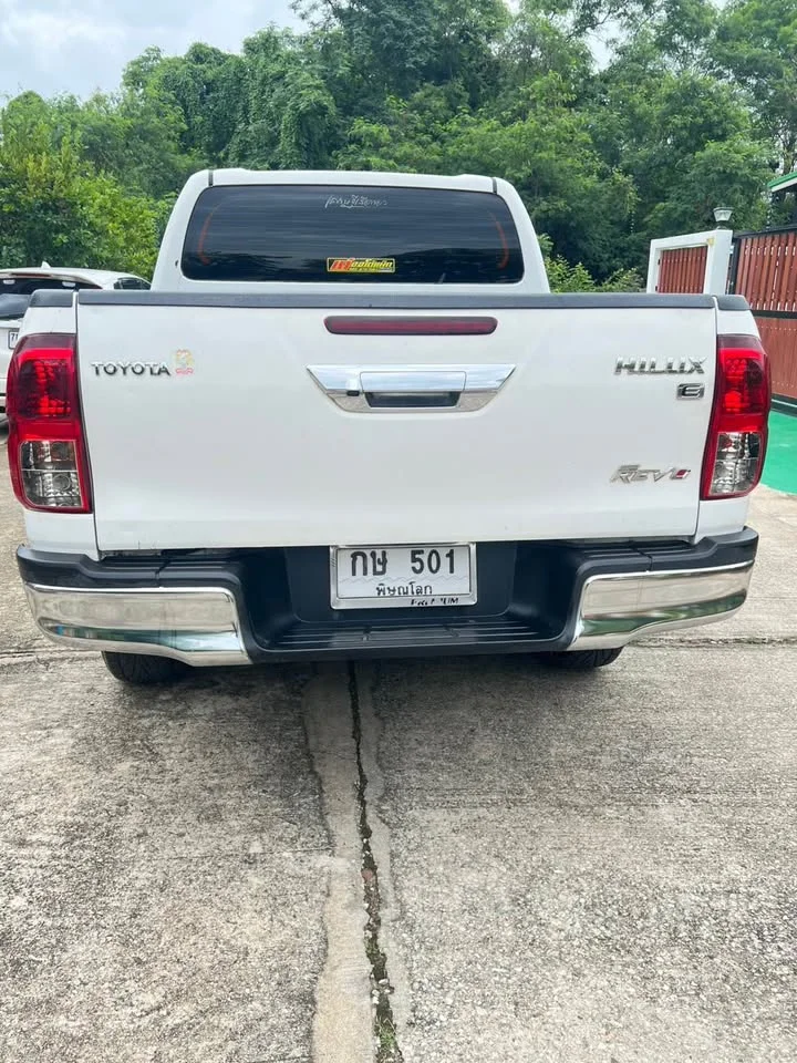 2018 Toyota Hilux VIII 2