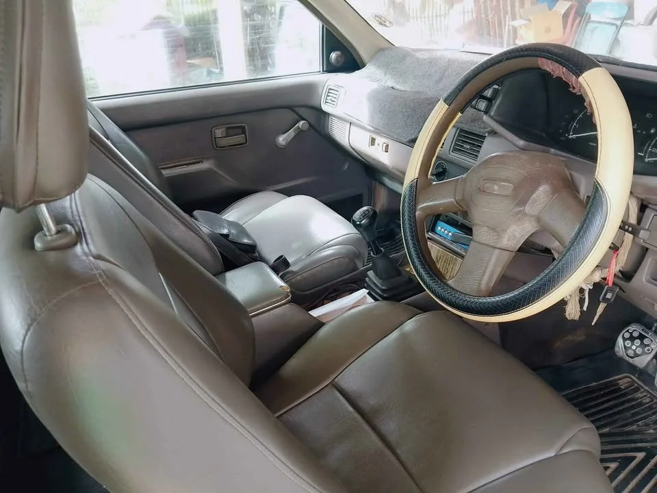 1994 Isuzu TFR III 2