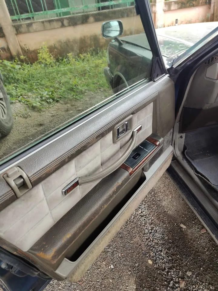 1983 Toyota Crown VIII (S130) 3