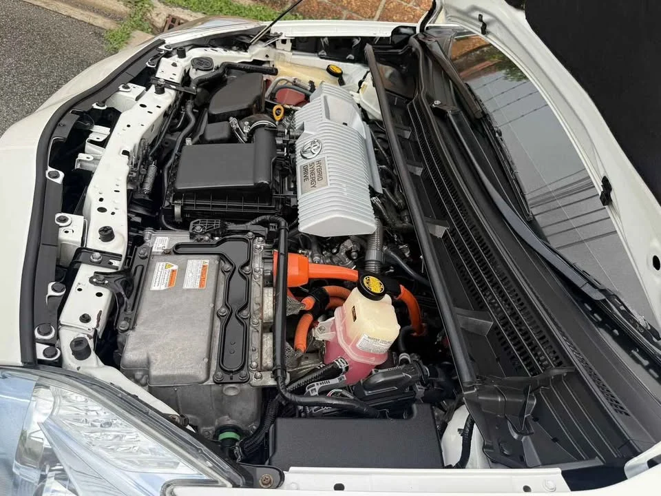 2011 Toyota Prius III 2