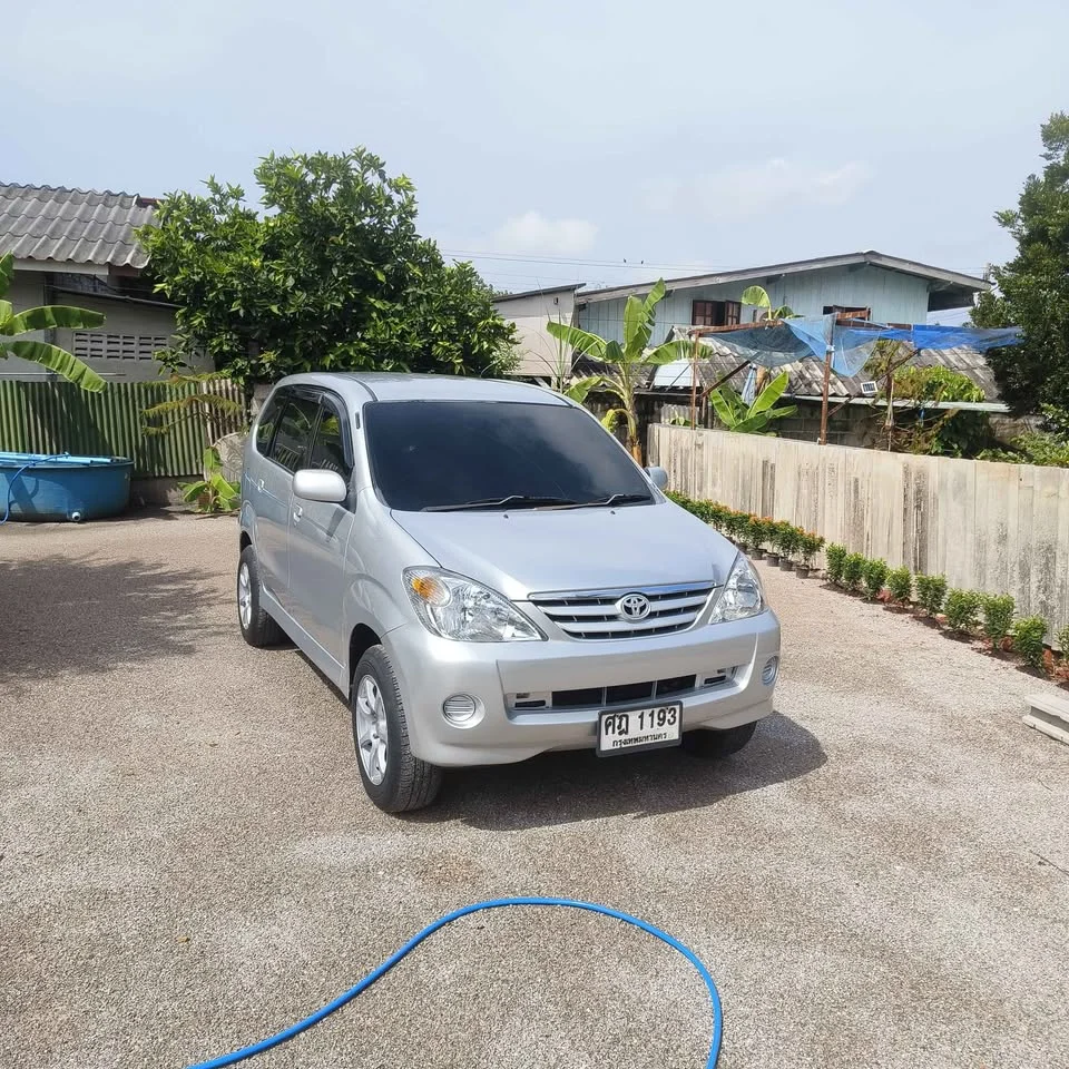 2005 Toyota Avanza I 3