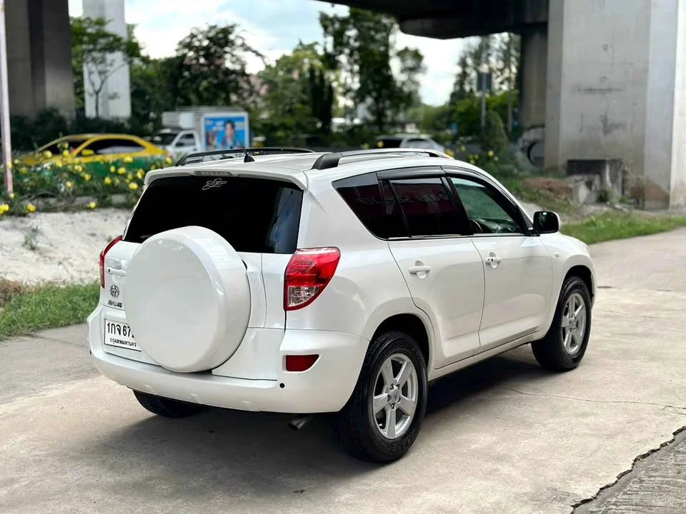 2006 Toyota RAV4 III 3