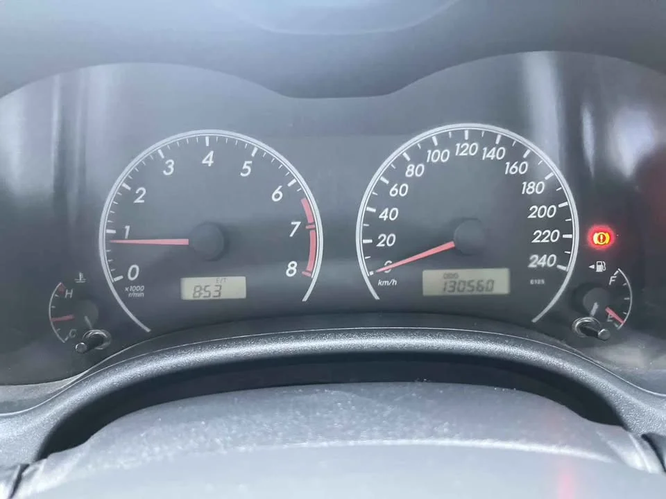 2012 Toyota Corolla Altis X (E140) 3