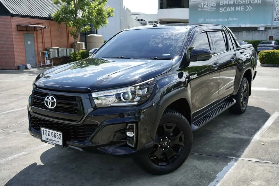 2020 Toyota Hilux VIII 3