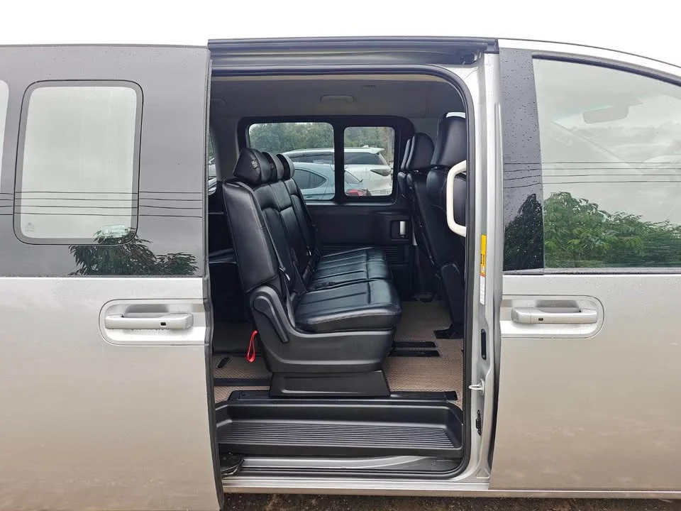 2021 Hyundai Staria US4 3