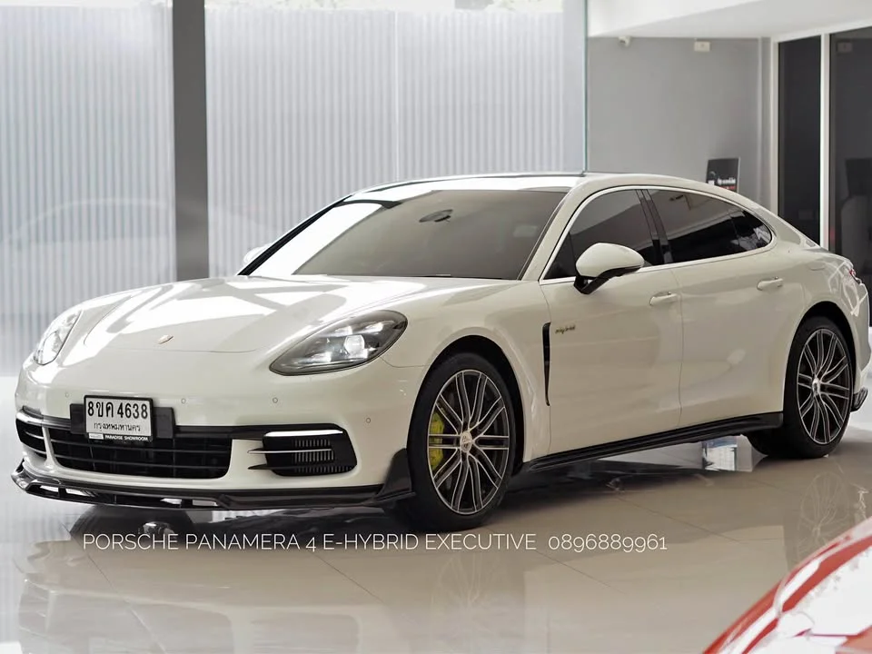 2018 Porsche Panamera II 2
