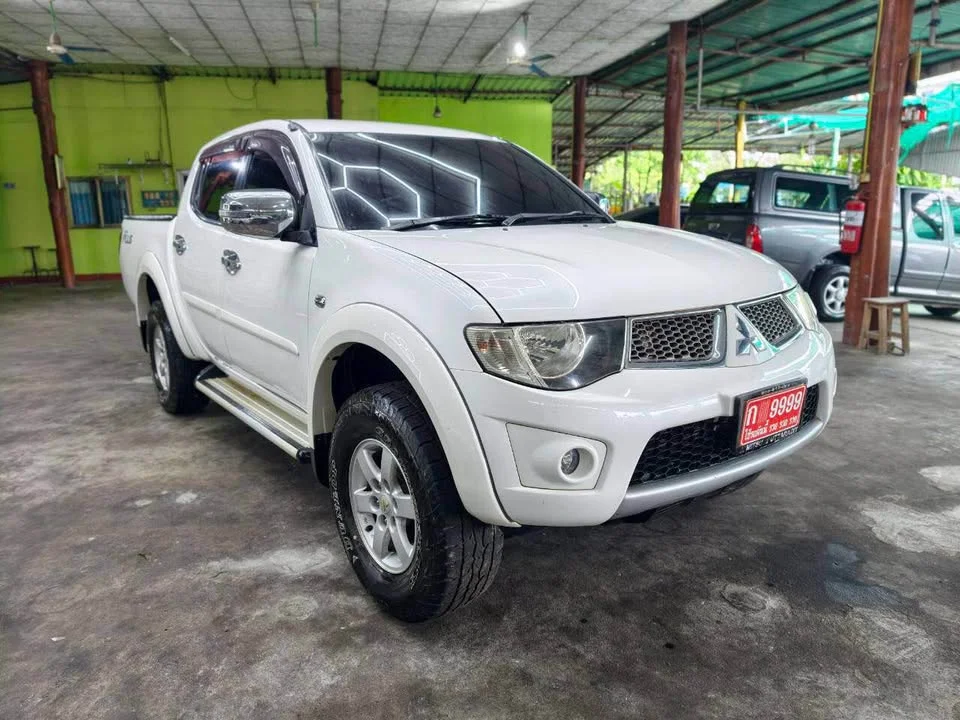2012 Mitsubishi Triton IV 3