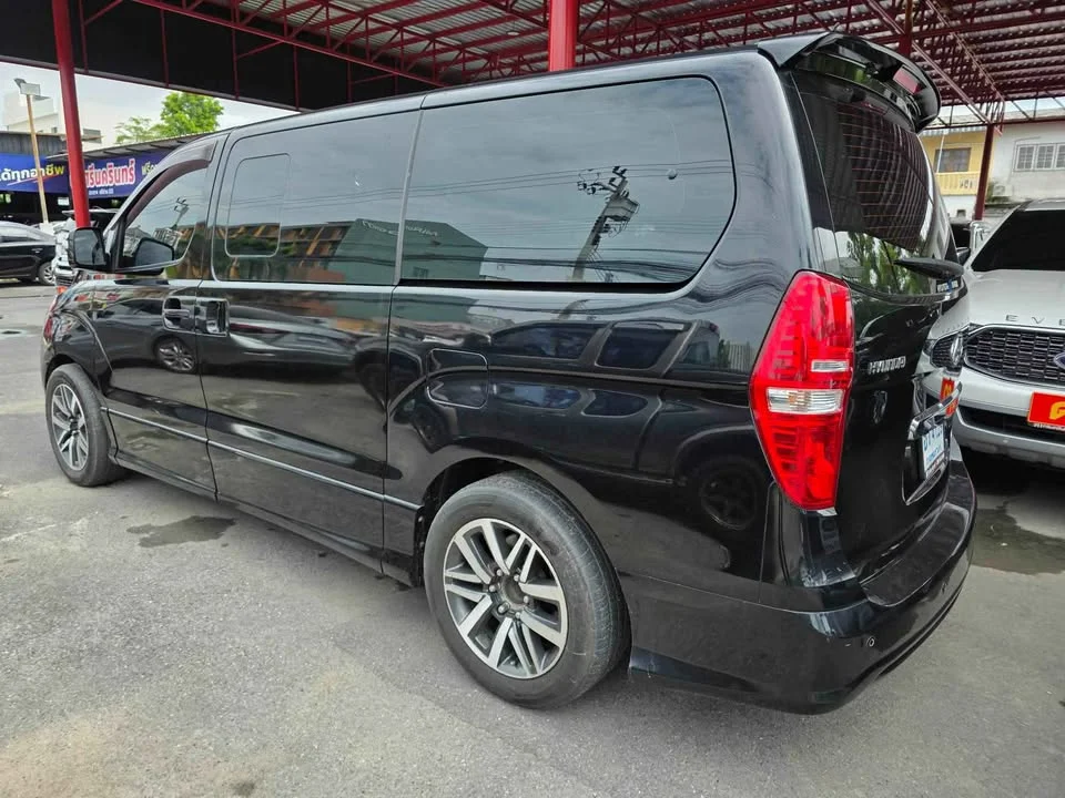 2015 Hyundai H-1 II 3