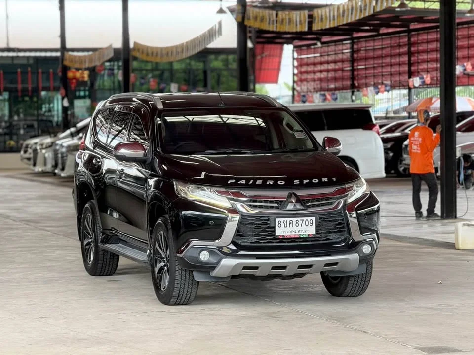 2016 Mitsubishi Pajero Sport III 2