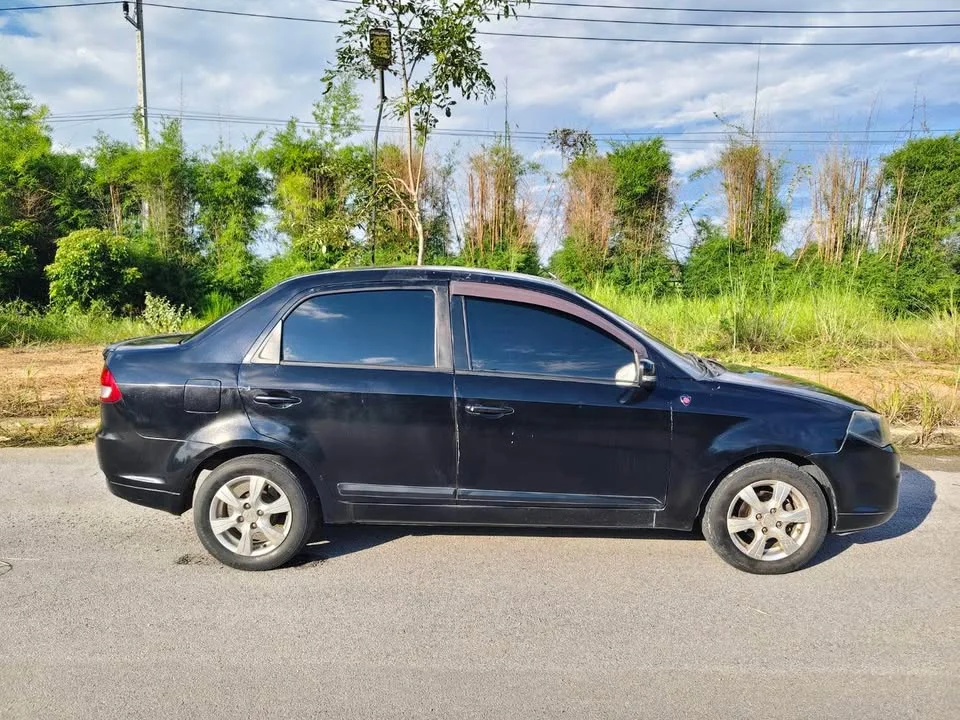 2010 Proton Saga II 2