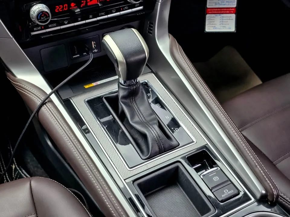 2023 Mitsubishi Pajero Sport III 3