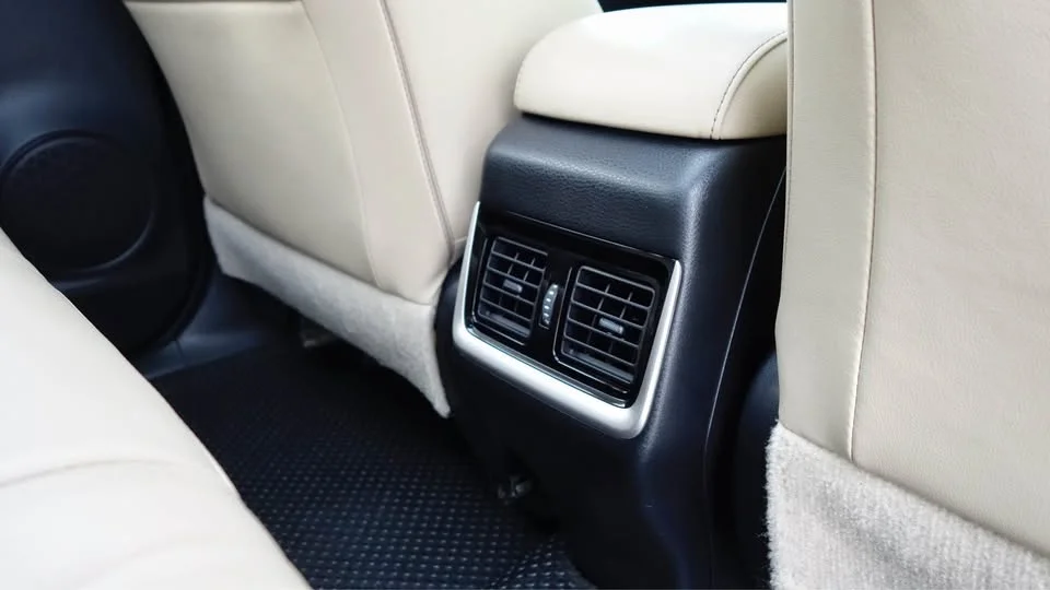 2014 Toyota Harrier III 2