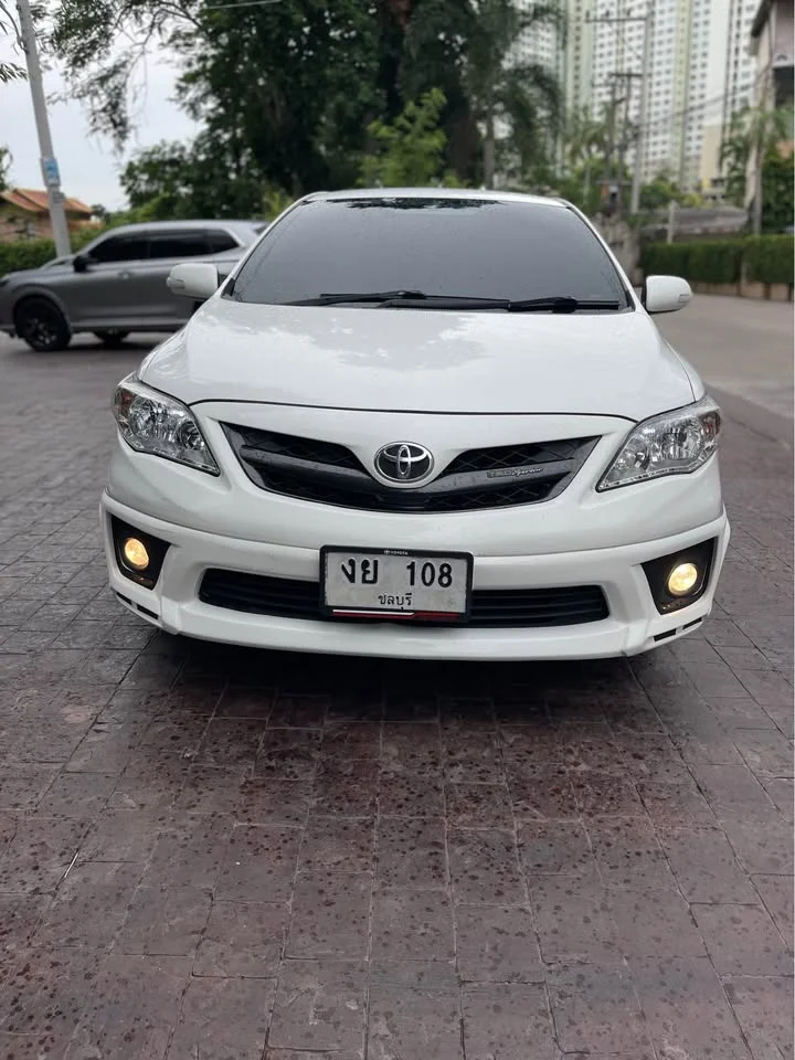 2012 Toyota Corolla Altis X (E140) 2