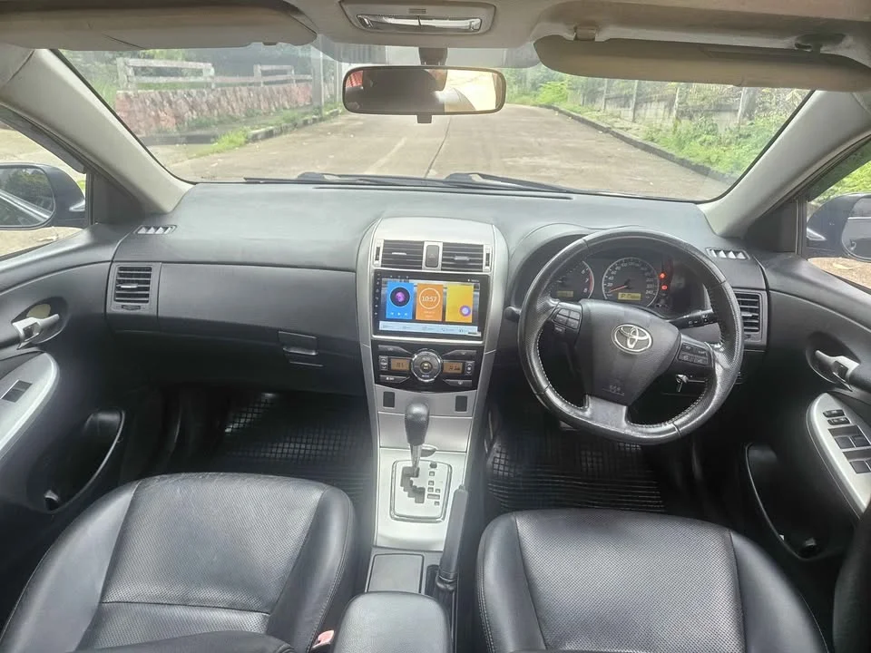 2011 Toyota Corolla Altis X (E140) 2